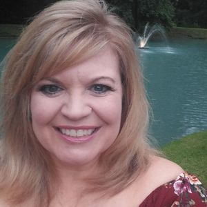 Meet your Posher, Traci
